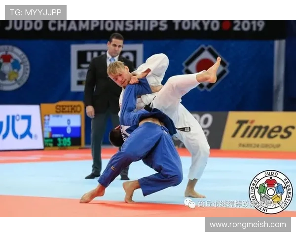 世界拔河锦标赛团队合力的物理学平衡分析